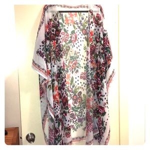 NWOT Floral Long Kimono